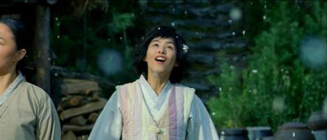 Il pleut du popcorn dans Welcome to Dongmakgol de Park Kwang-hyun (2005).